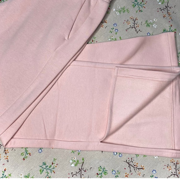 Victoria’s Secret Pink sweatsuit brand new Top L. Flair Pants M with Stretch - Picture 3 of 5